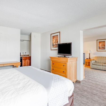 Oyo Townhouse Owensboro West Hotel Buitenkant foto