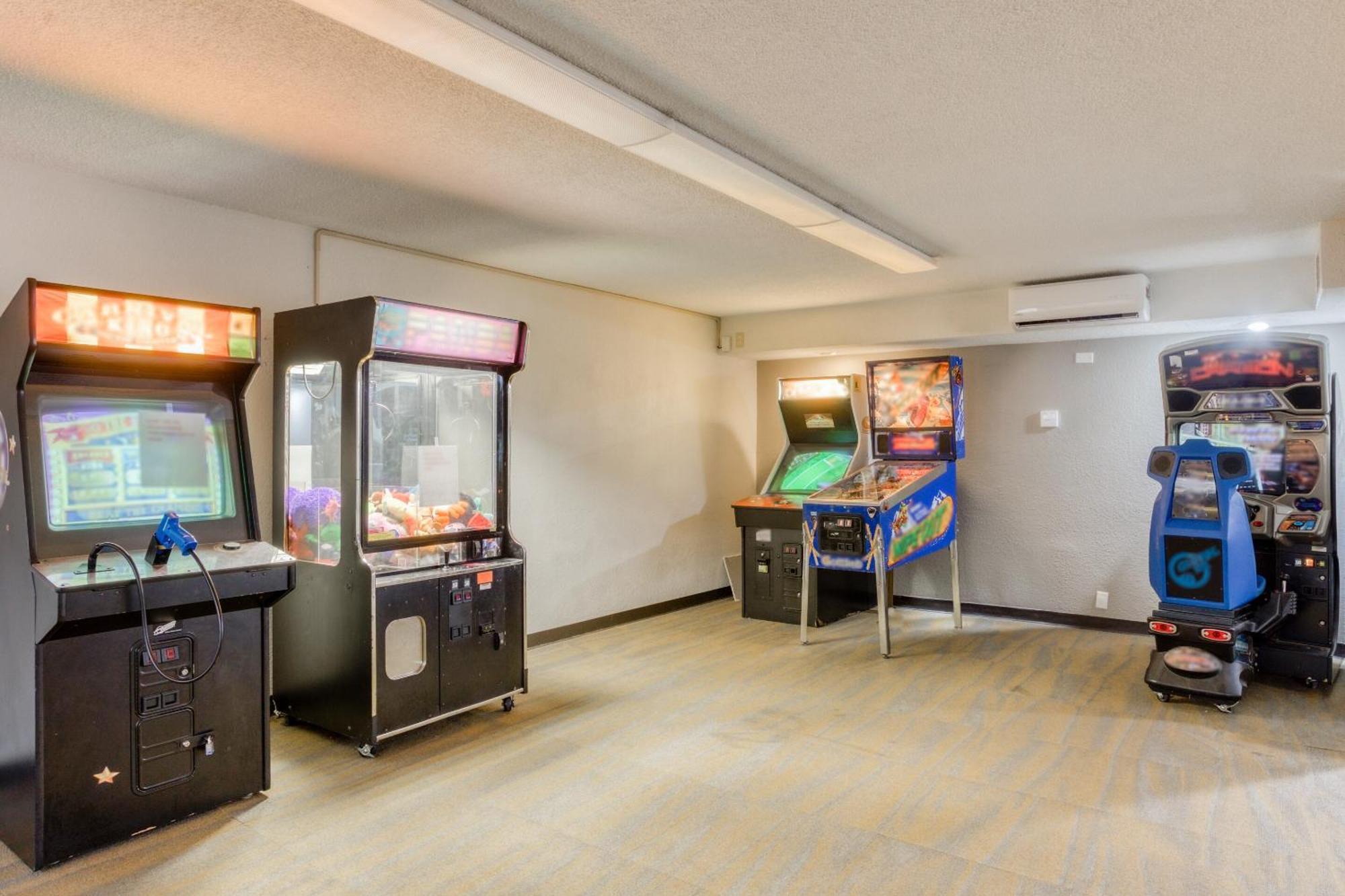 Oyo Townhouse Owensboro West Hotel Buitenkant foto