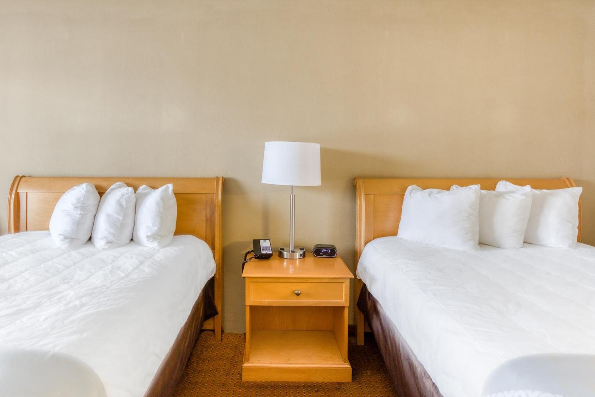 Oyo Townhouse Owensboro West Hotel Buitenkant foto